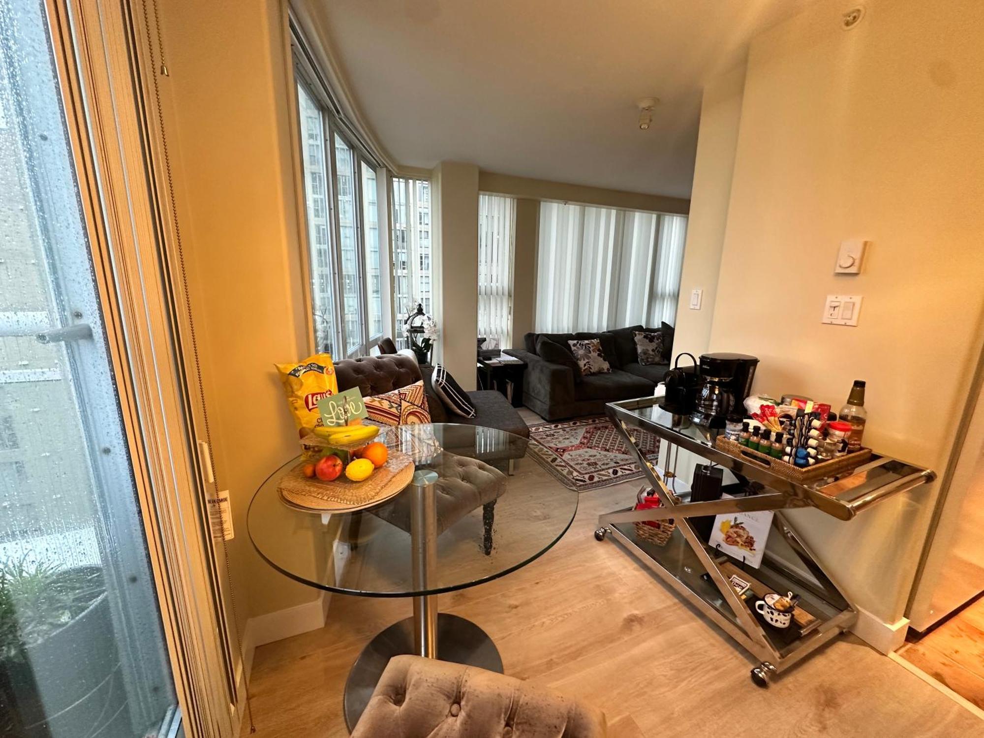 וונקובר Penthouses Of Beach Ave מראה חיצוני תמונה