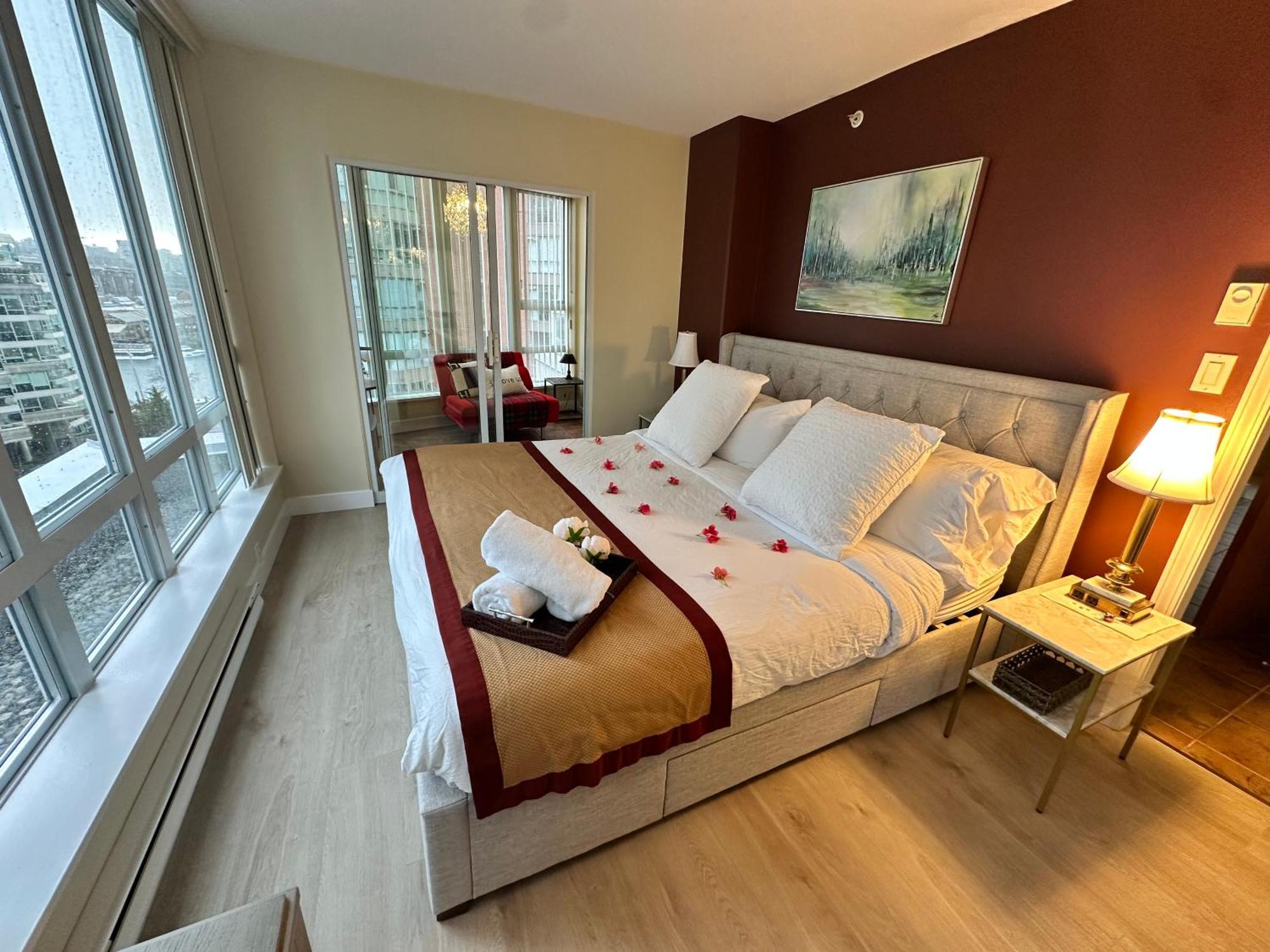 וונקובר Penthouses Of Beach Ave מראה חיצוני תמונה