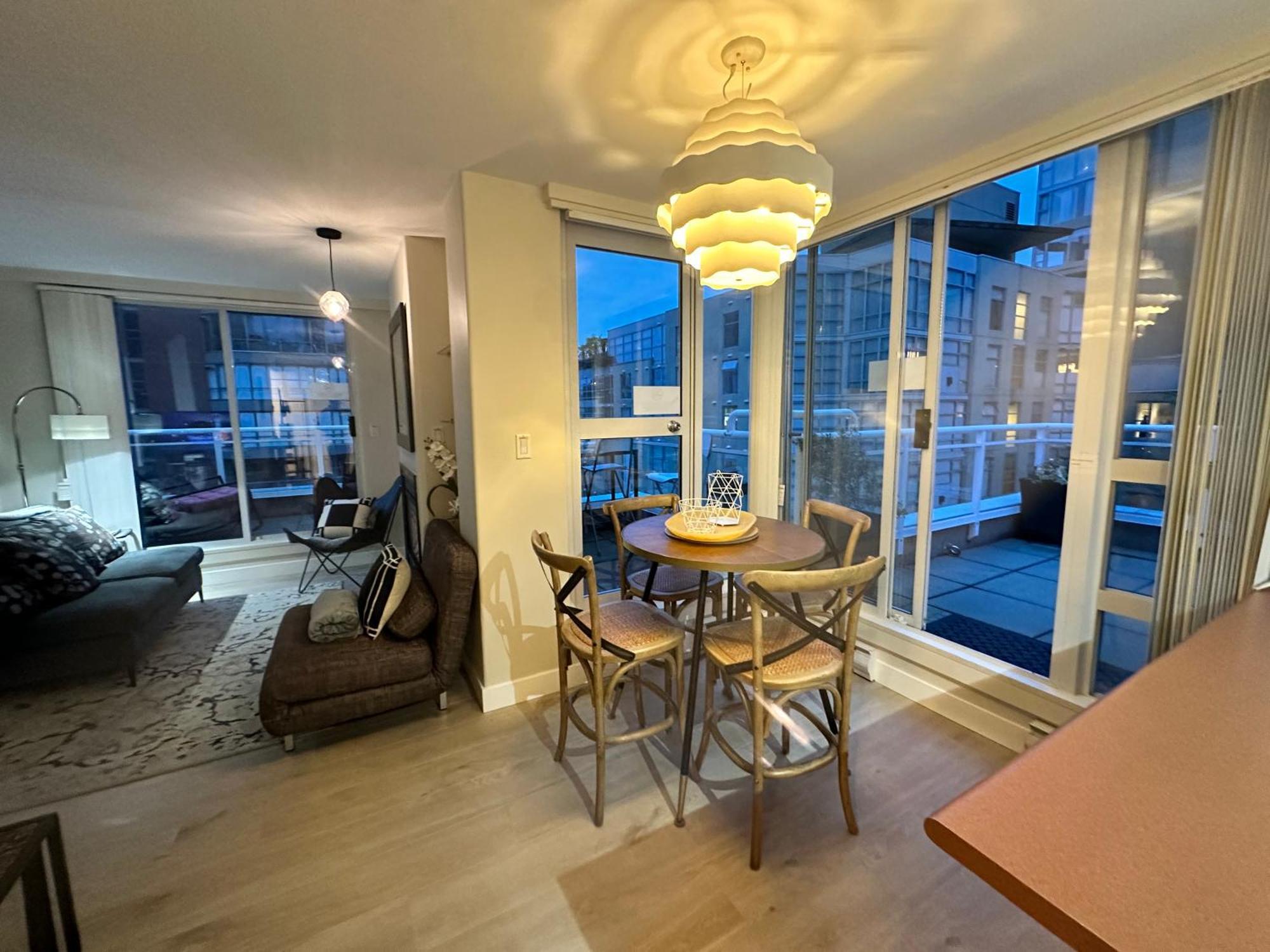 וונקובר Penthouses Of Beach Ave מראה חיצוני תמונה