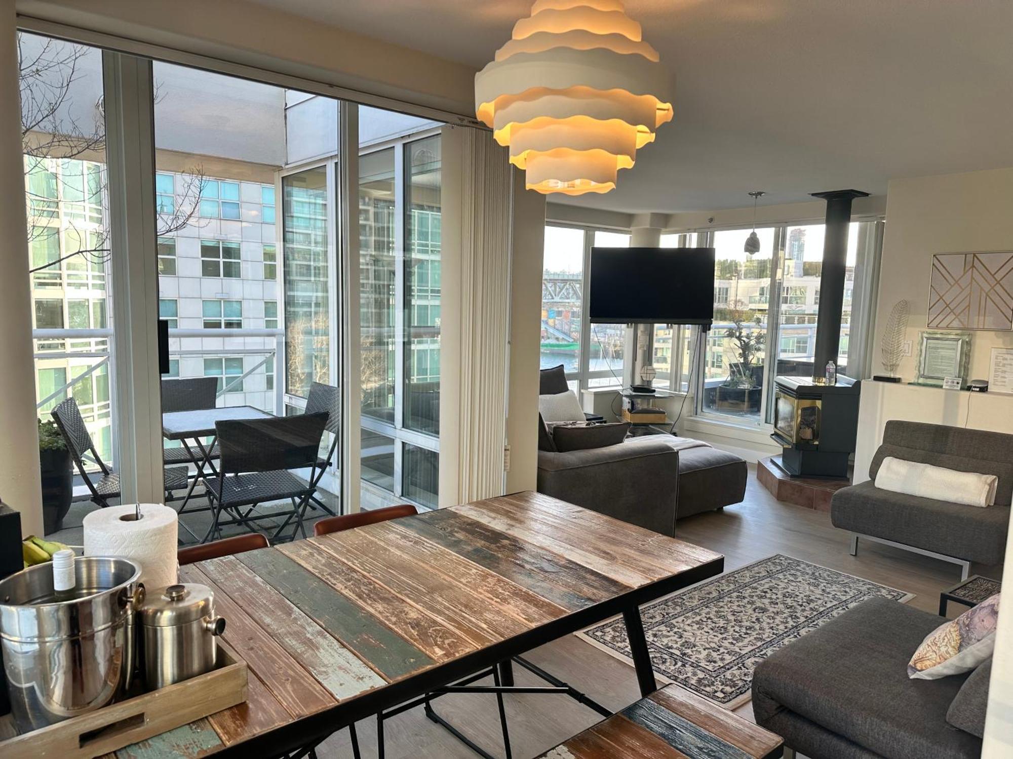 וונקובר Penthouses Of Beach Ave מראה חיצוני תמונה
