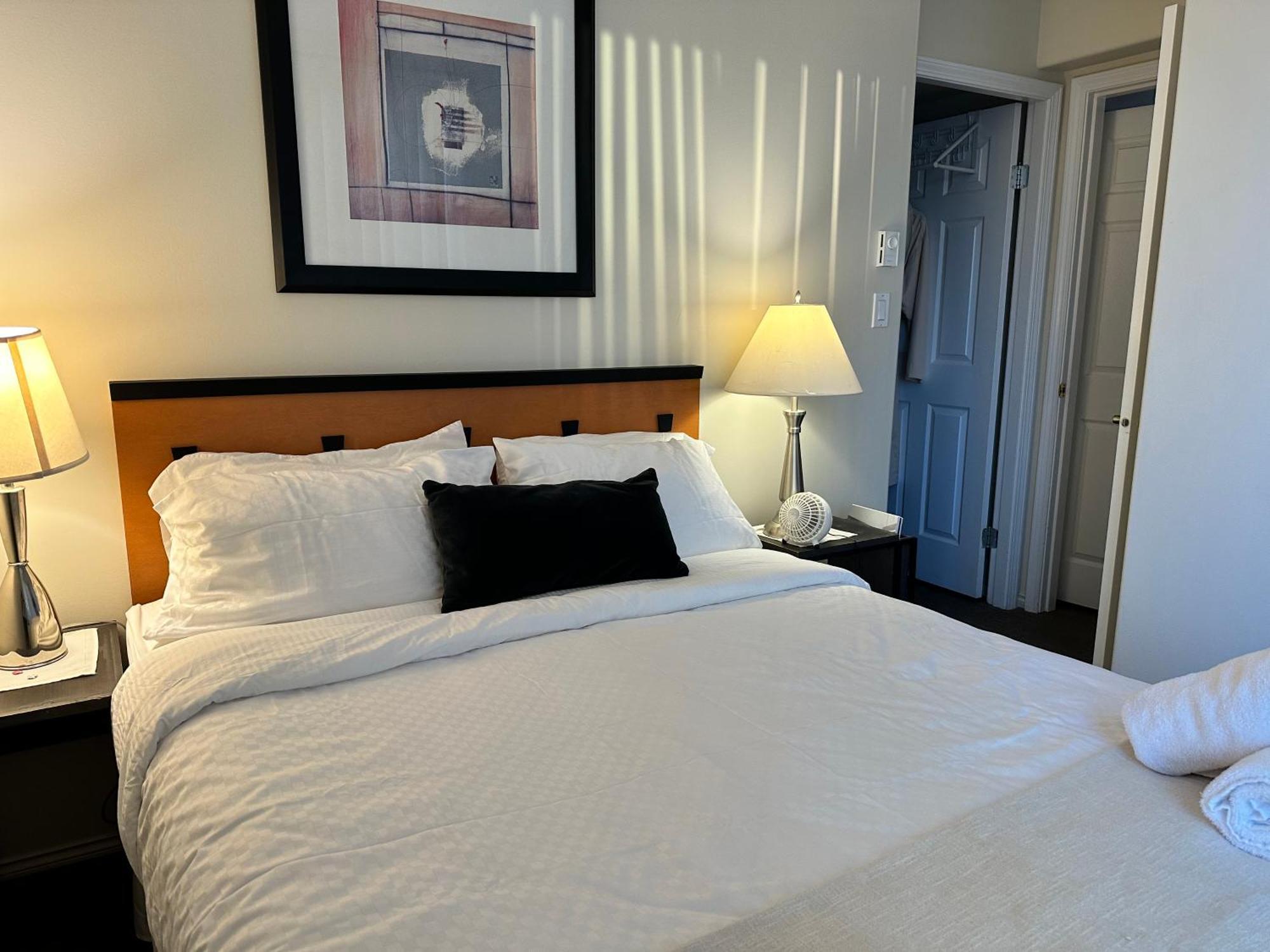 וונקובר Penthouses Of Beach Ave מראה חיצוני תמונה